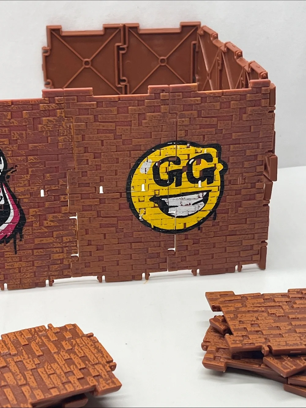 Fortnite Interlock Brick Wall Game Terrain Set in Brown